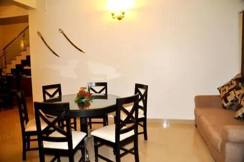 Бхопал: The Bhopal Grande Apartment