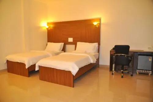 Бхопал: The Bhopal Grande Apartment