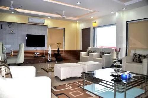 Бхопал: The Bhopal Grande Apartment