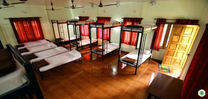 Султан-Батери: Hiliya Resort - Hostel