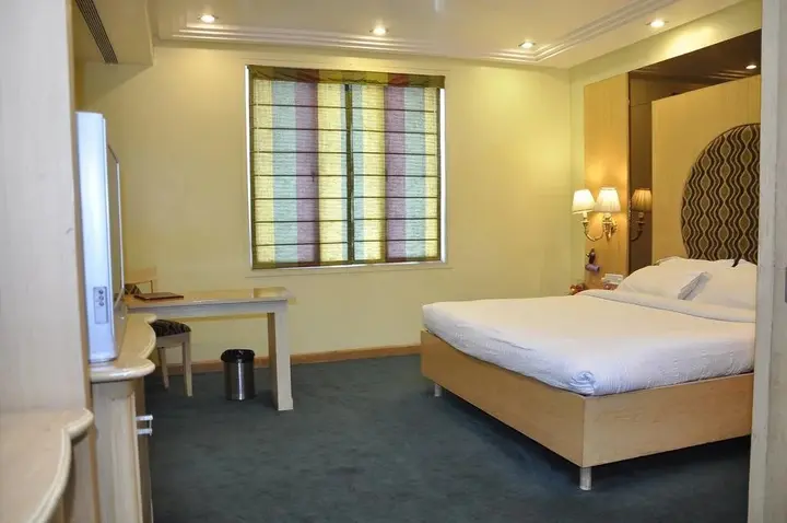 Райпур: Hotel Grand International