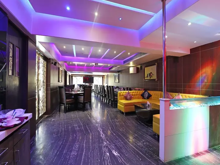 Джамшедпур: Capital O 3194 Hotel Dayal International