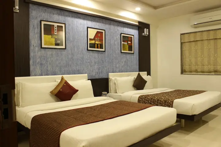 Раджкот: Hotel Jyoti