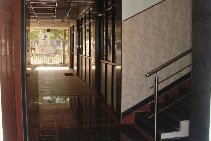 Ширди: Hotel Delta Executive