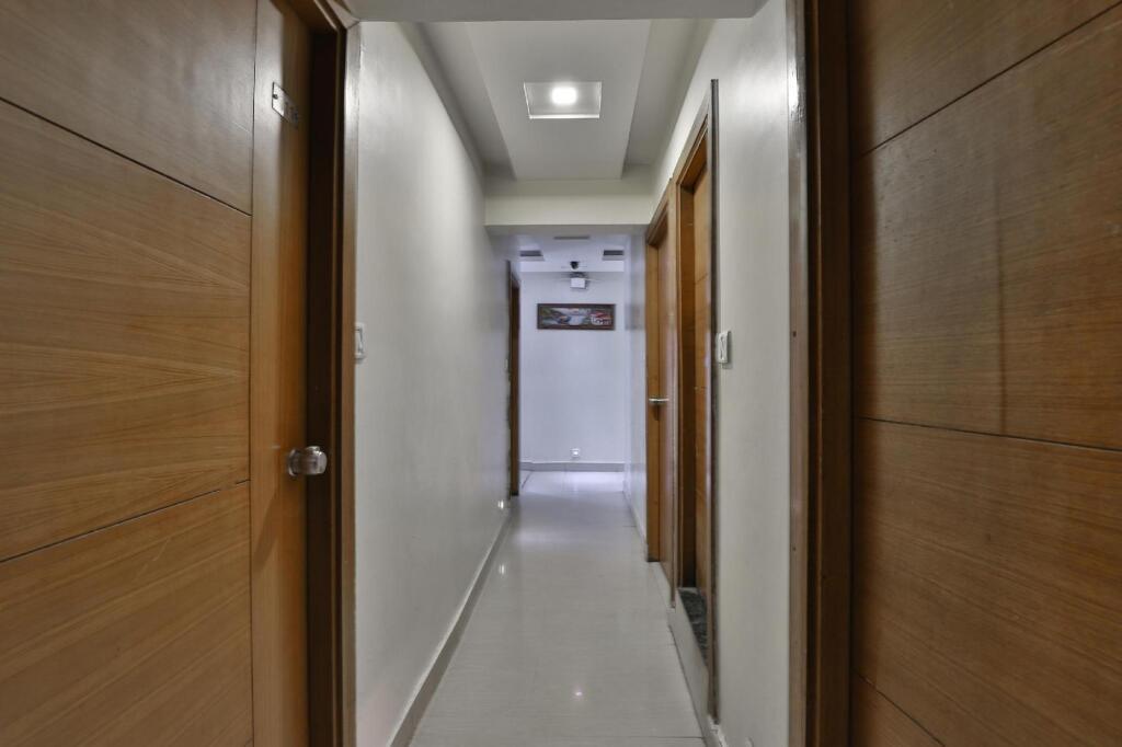 Ахмедабад: Hotel Campus