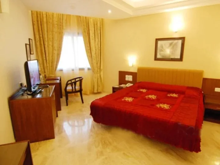 Мангалур: Hotel Deepa Comforts