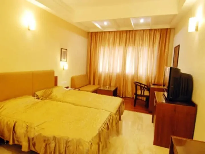 Мангалур: Hotel Deepa Comforts