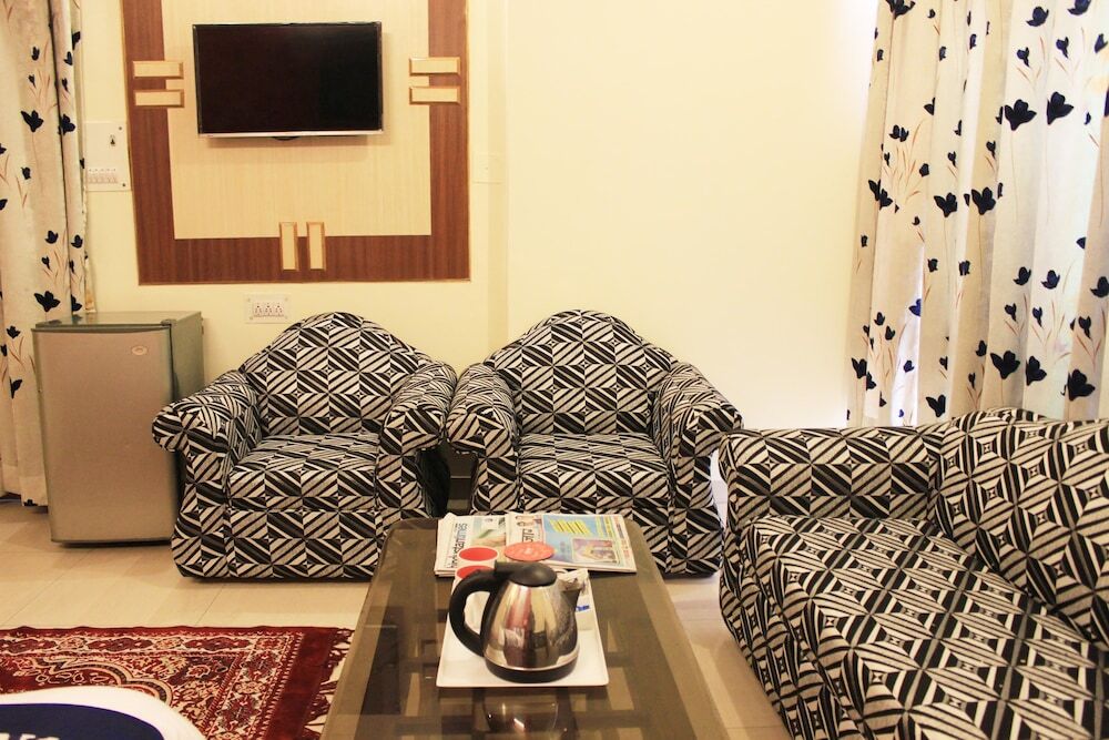 Бахадрабад: Hotel Vinayak Grand