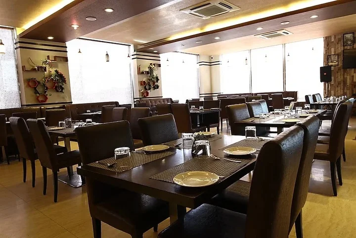 Бахадрабад: Hotel Vinayak Grand