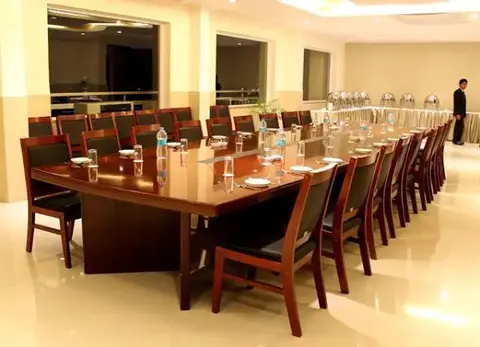 Бахадрабад: Hotel Vinayak Grand