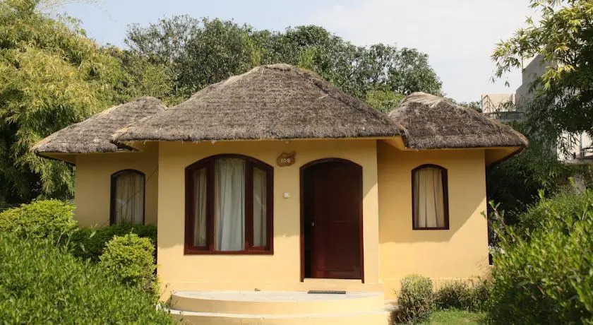 Наинитал: United 21 Wildlife Resort