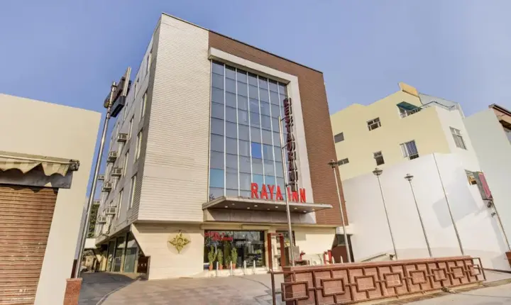 Джайпур: Raya Inn