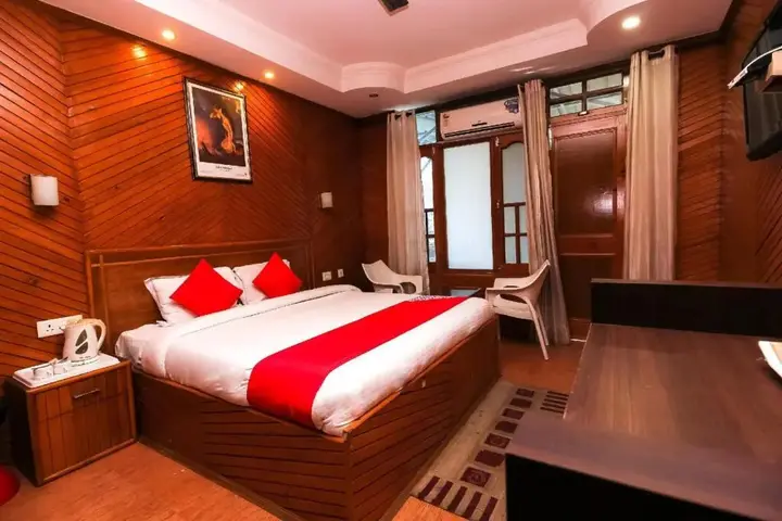 Кангра: Hotel The Woodz