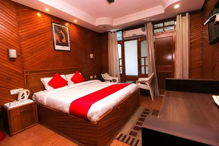 Кангра: Hotel The Woodz