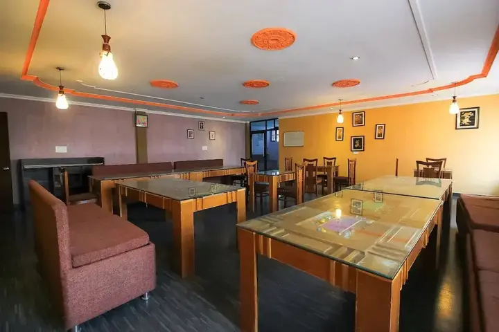 Кангра: Hotel The Woodz