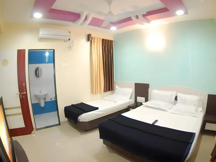 Ширди: Hotel Disha Palace