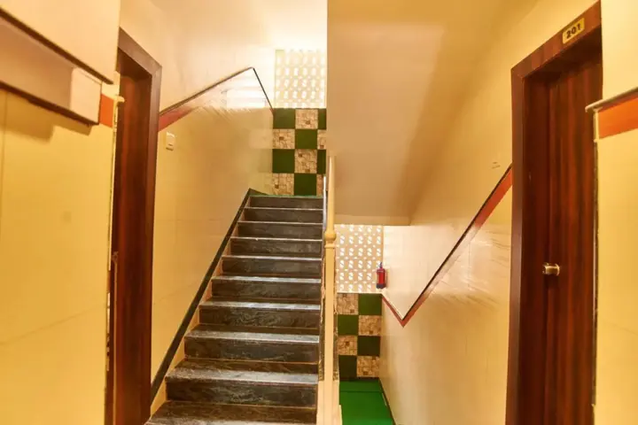 Ширди: Hotel Disha Palace