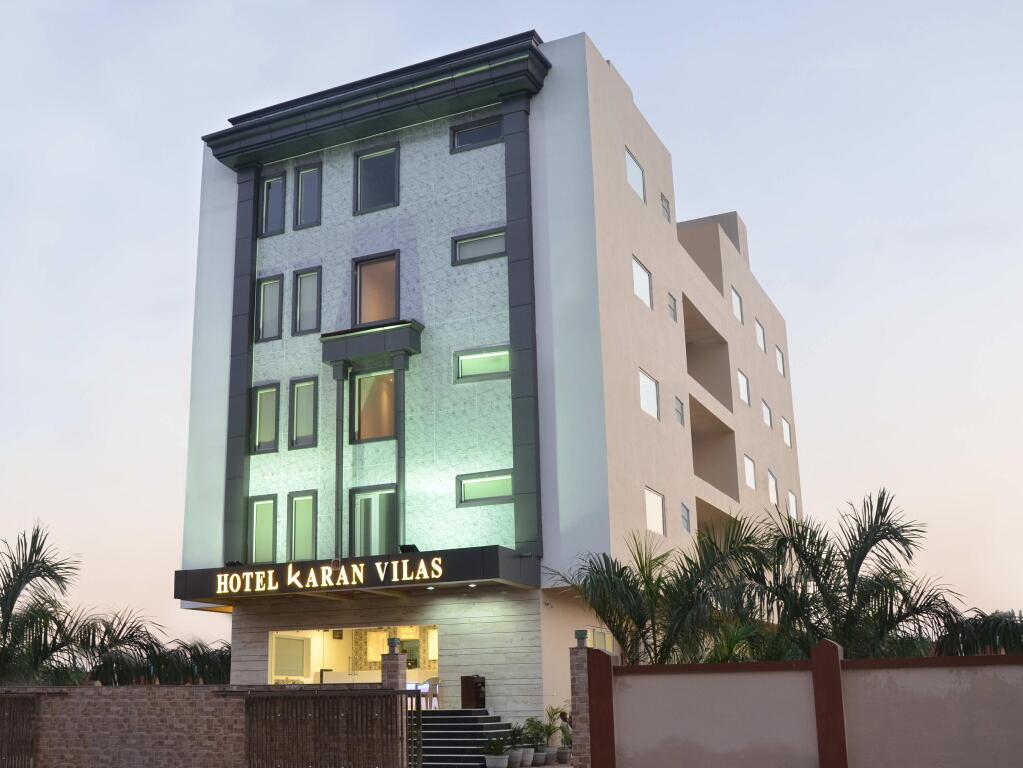 Агра: Hotel Karan Vilas