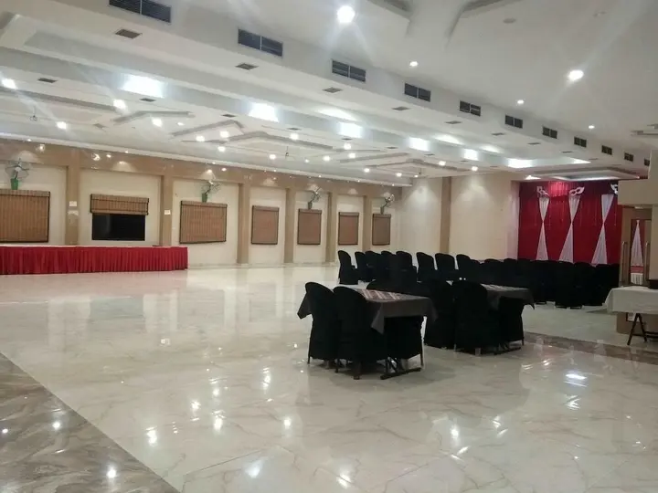 Бутибори: Hotel Royal Regency