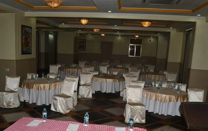 Лонавала: United 21 Retreat, Lonavala