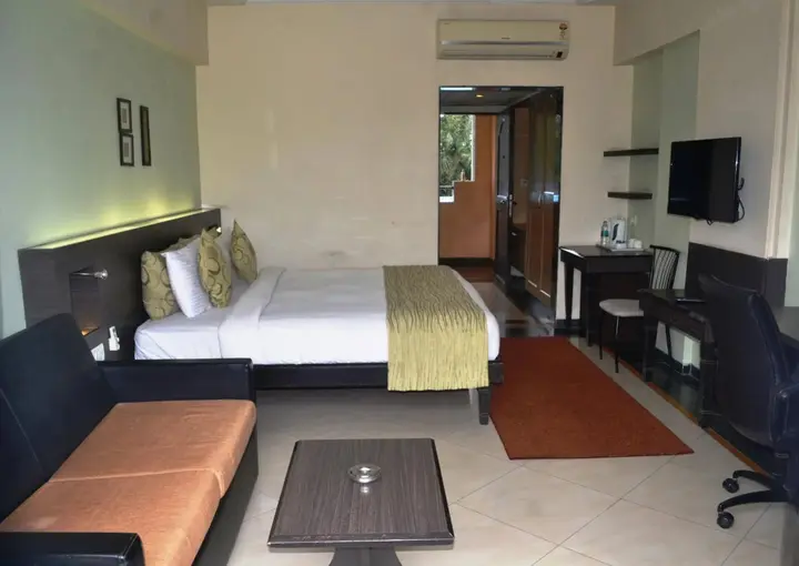 Лонавала: United 21 Retreat, Lonavala