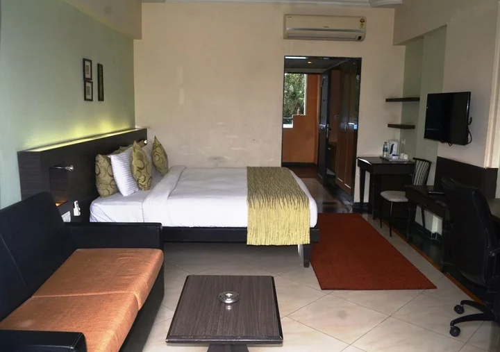 Лонавала: United 21 Retreat, Lonavala