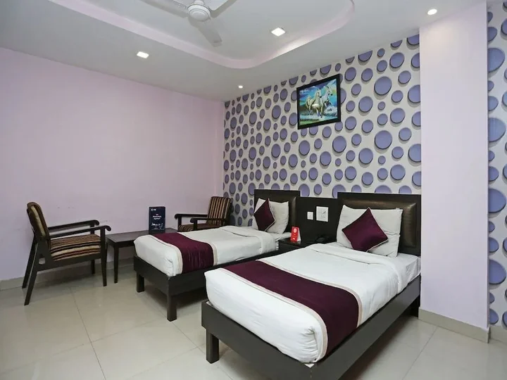 Гвалиор: OYO 8177 Hotel Silver Oak