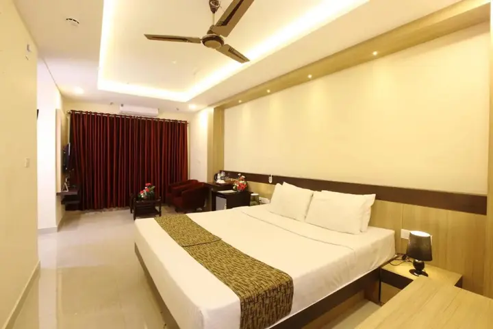 Chalakudy: Trichur Towers