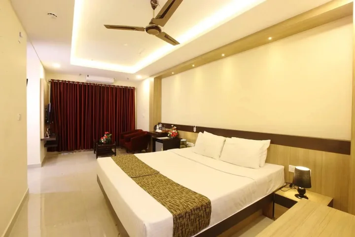 Chalakudy: Trichur Towers