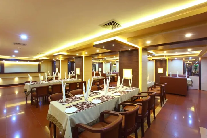 Chalakudy: Trichur Towers
