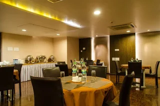 Хинджевади: Hotel Lxia