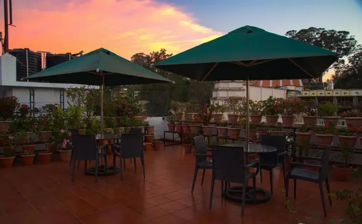 Ути: Garden Manor Hotel