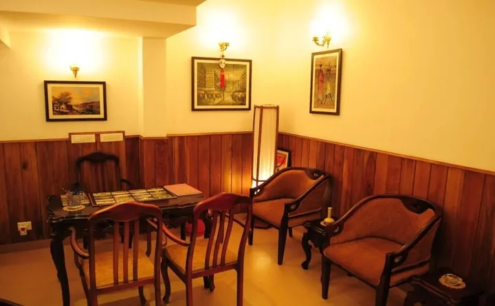 Ути: Garden Manor Hotel
