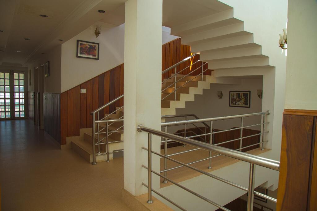 Ути: Garden Manor Hotel