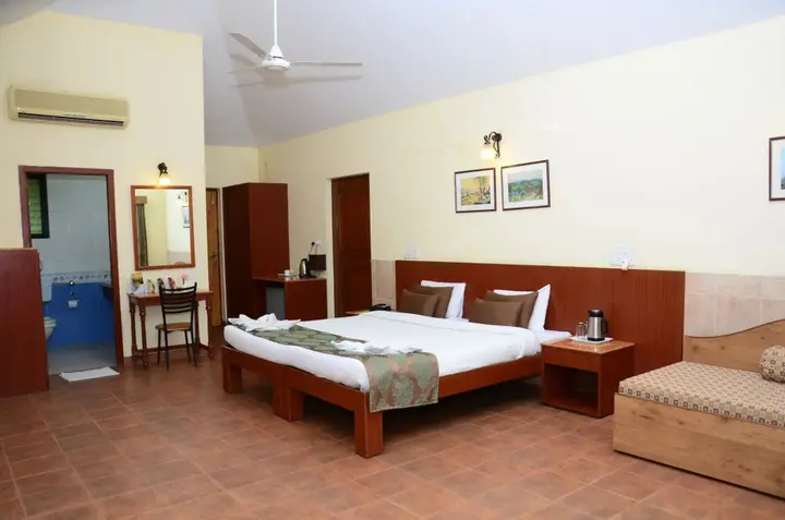 Лонавала: Upper Deck Resort - Stay and Relax at the Highest Peak Lonavala