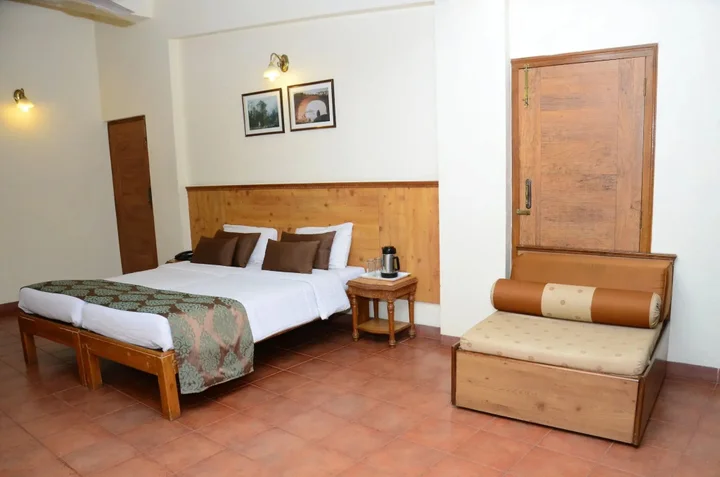 Лонавала: Upper Deck Resort - Stay and Relax at the Highest Peak Lonavala