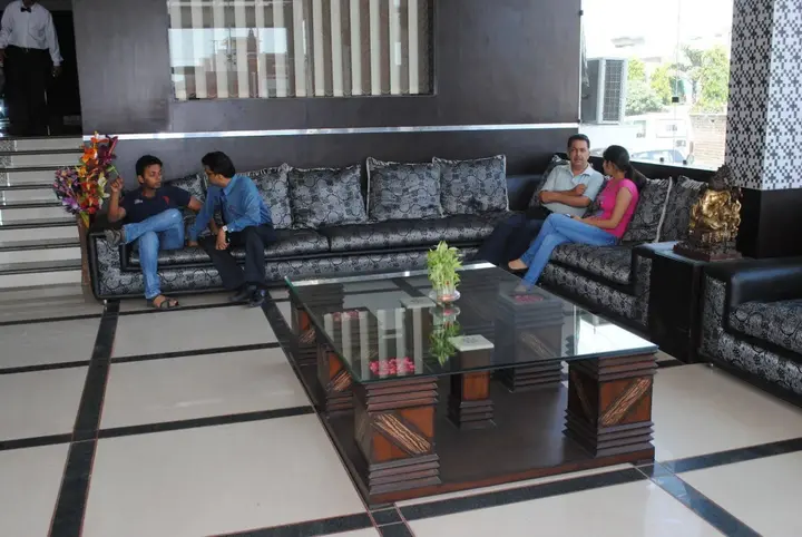 Джвалапур: Hotel Grand Shiva