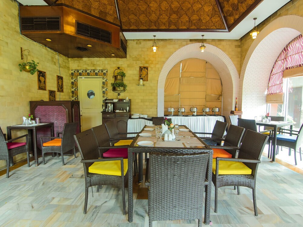 Праяградж: OYO 8771 Hotel Allahabad Regency