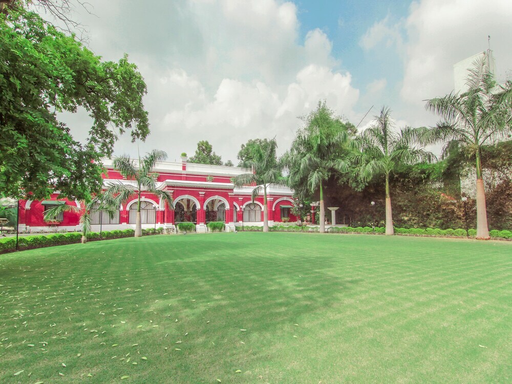 Праяградж: OYO 8771 Hotel Allahabad Regency