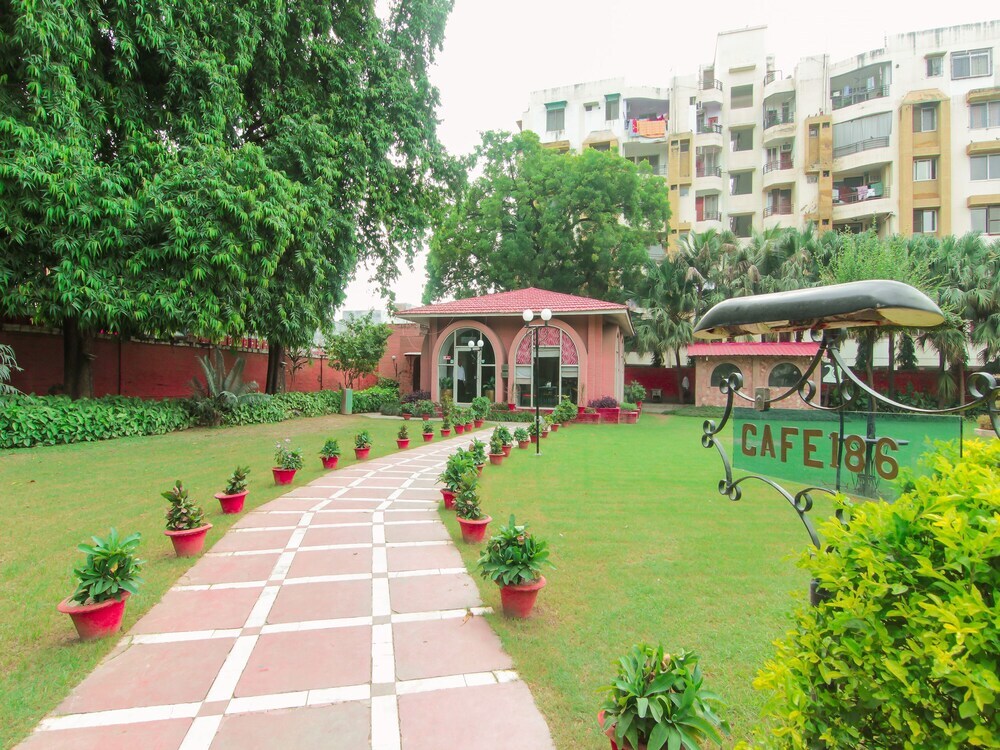 Праяградж: OYO 8771 Hotel Allahabad Regency