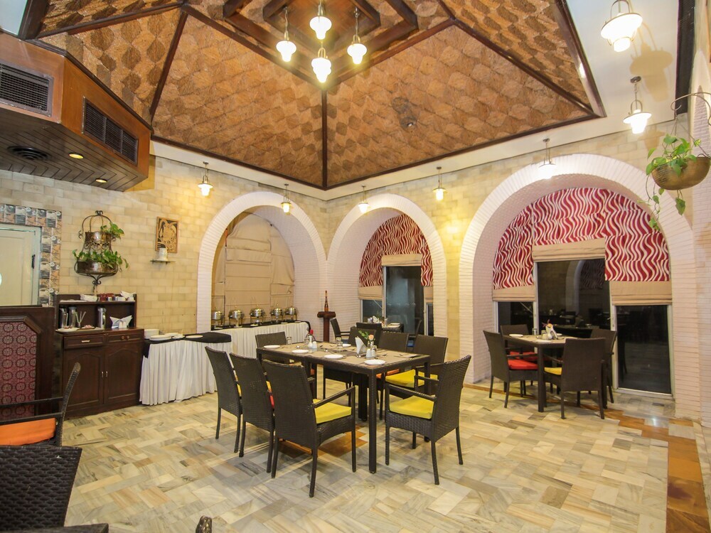 Праяградж: OYO 8771 Hotel Allahabad Regency
