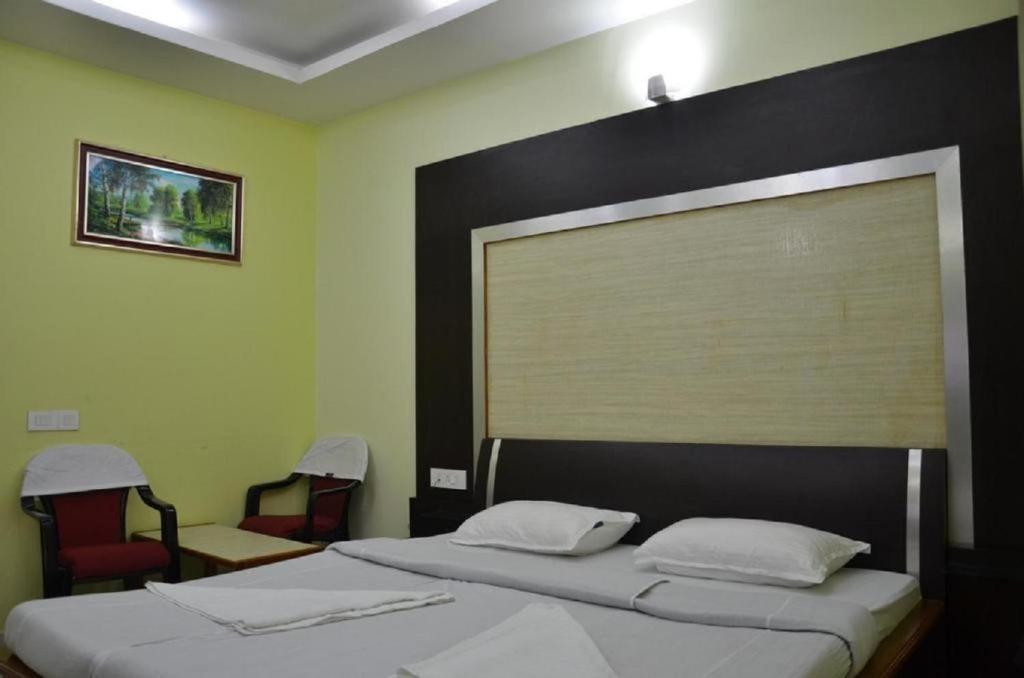 Шиллонг: Hotel Barbareek