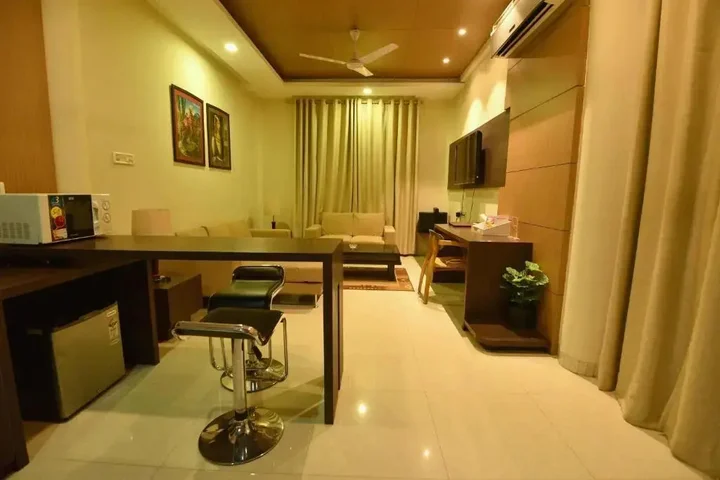 Дибругарх: Dibrugarh Club House