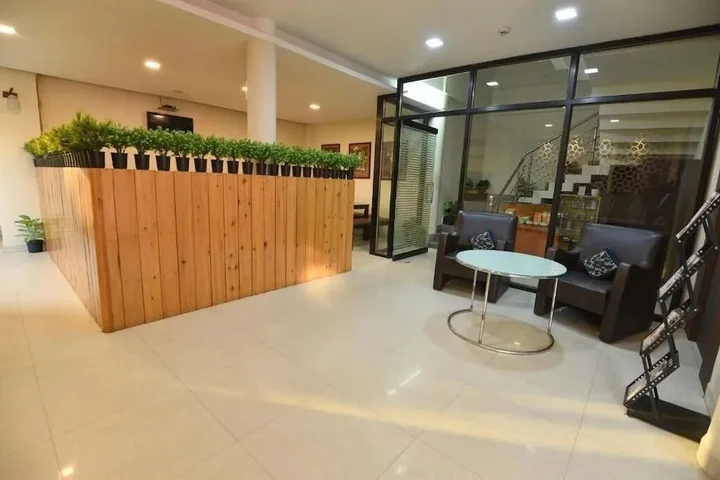 Дибругарх: Dibrugarh Club House
