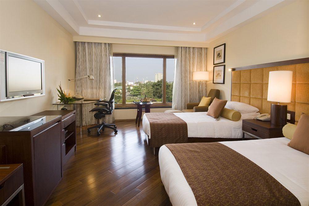 Aligarh: Hotel Gulmarg