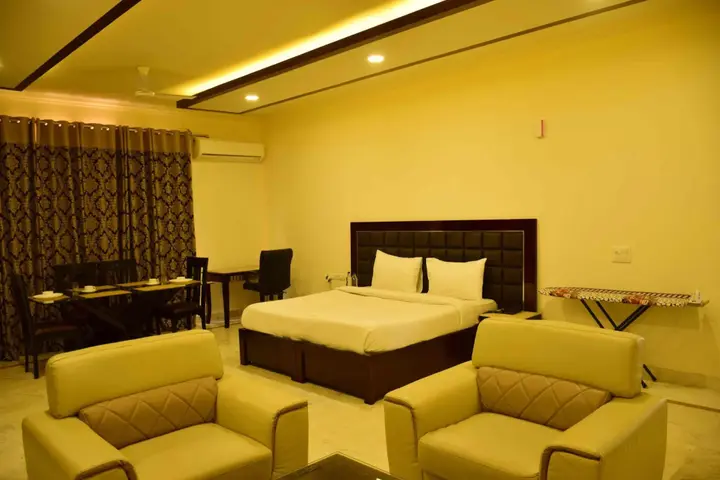 Гуруграм: When In Gurgaon - Service Apartments Next to Artemis Hospital