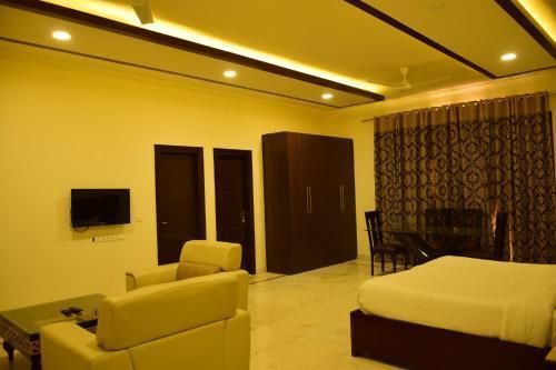 When In Gurgaon - Service Apartments Next to Artemis Hospital — фото 5