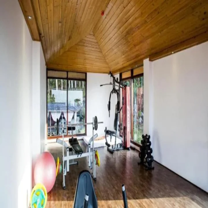 Пеллинг: The Chumbi Mountain Retreat