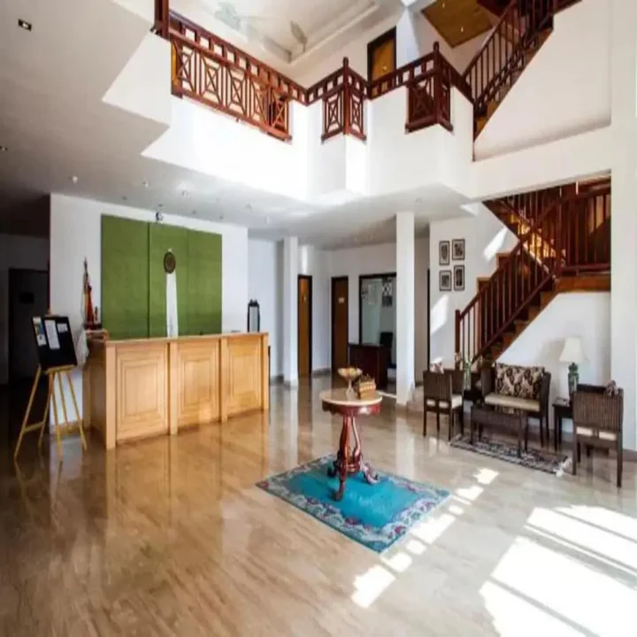 Пеллинг: The Chumbi Mountain Retreat