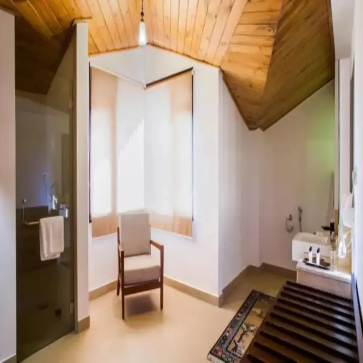 Пеллинг: The Chumbi Mountain Retreat